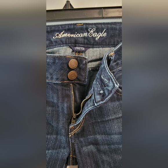 Like New American Eagle Artist Crop Cropped Ankle Dark Wash Low Rise Blue Jeans - Picture 3 of 8